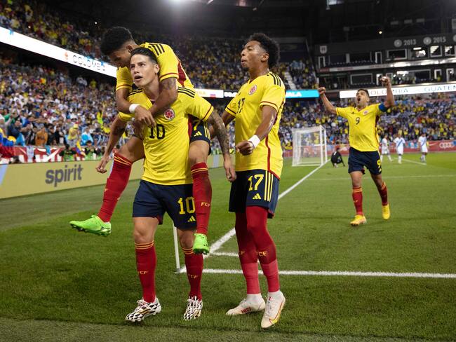 James Rodríguez marcó el primer gol de Colombia frente a Guatemala.