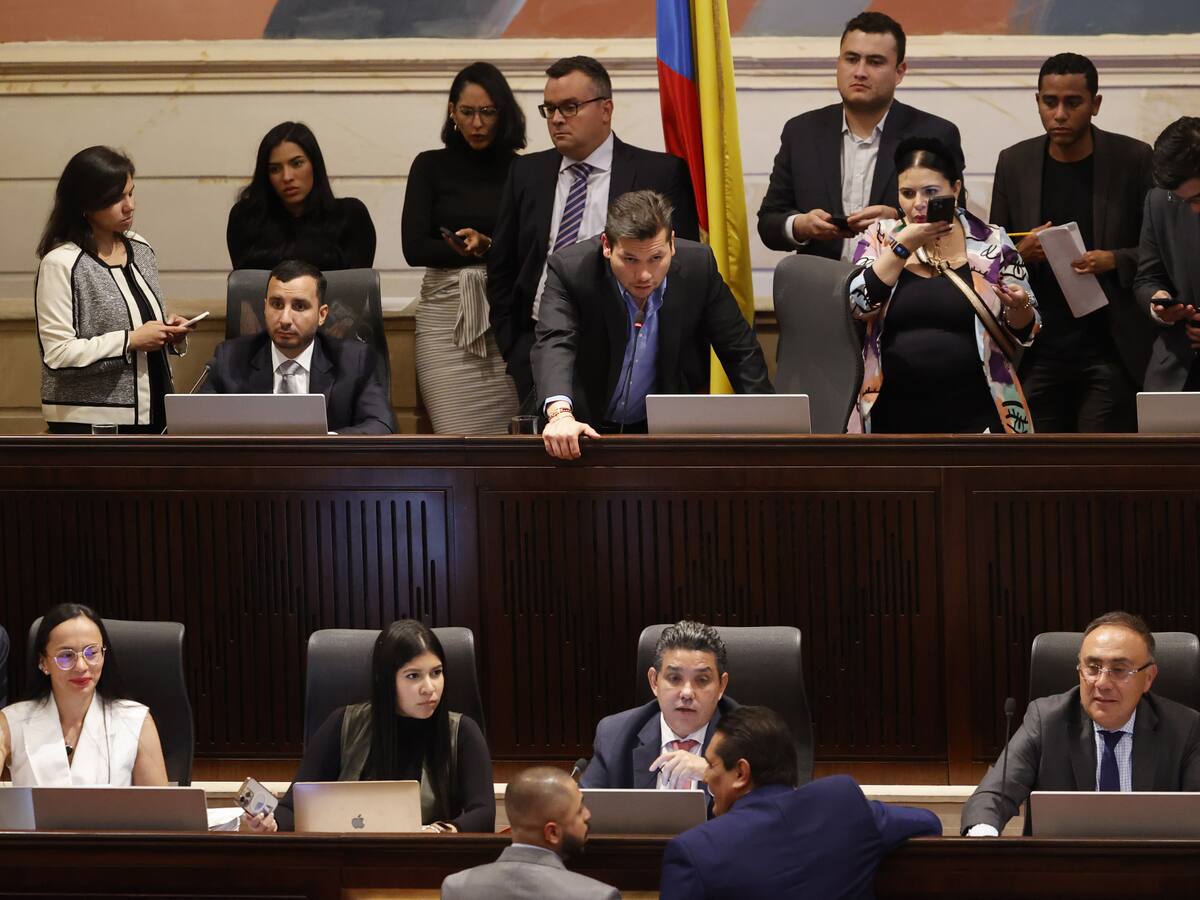 Cámara negó mociones de censura a MinDefensa y MinSalud: así estuvieron las votaciones