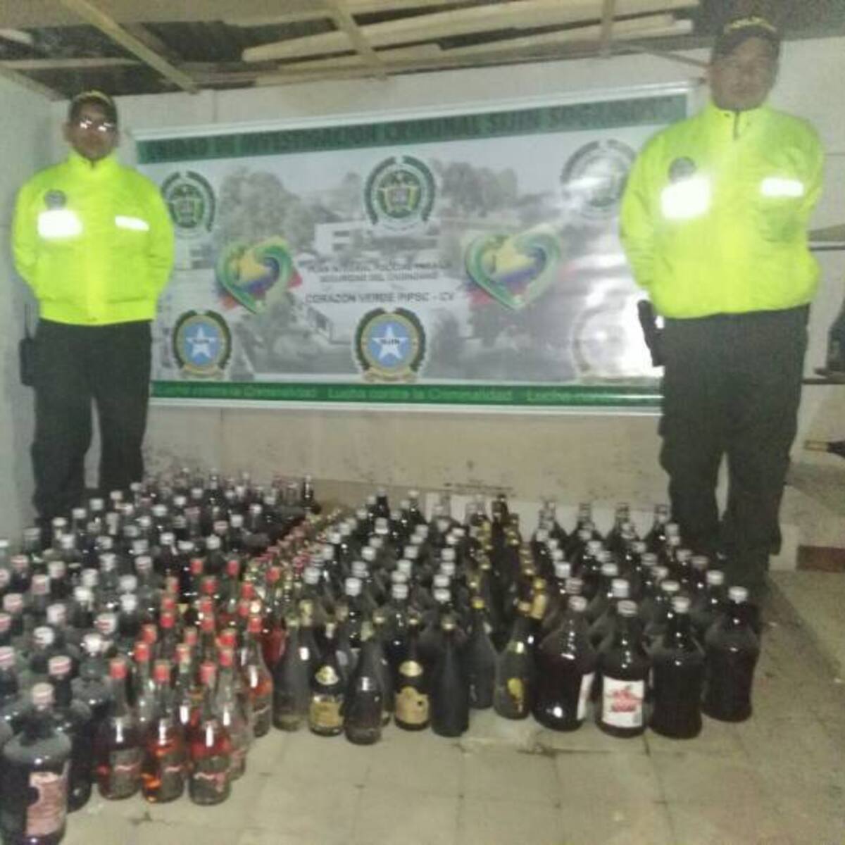 Incautaron más de 240 botellas de licor adulterado en Sogamoso, Boyacá