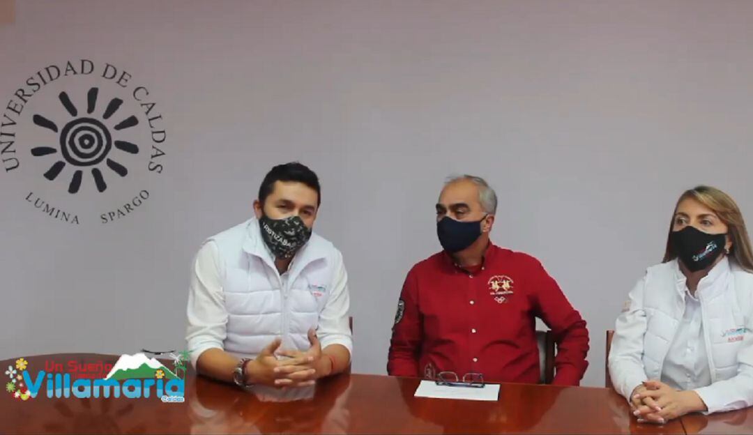 Firma de convenio para becas