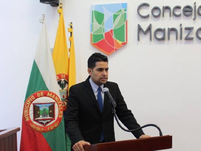 Fernando Arcila Castellanos, Personero de Manizales