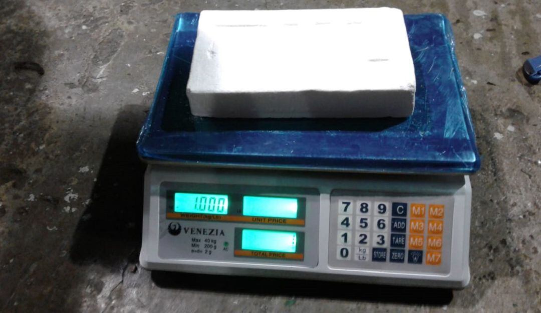 Fueron incautadas 22 toneladas de panela pulverizada contaminada con clorhidrato de cocaína, en Marly La Ville (Francia), (Francia), las cuales habrían salido de Colombia.