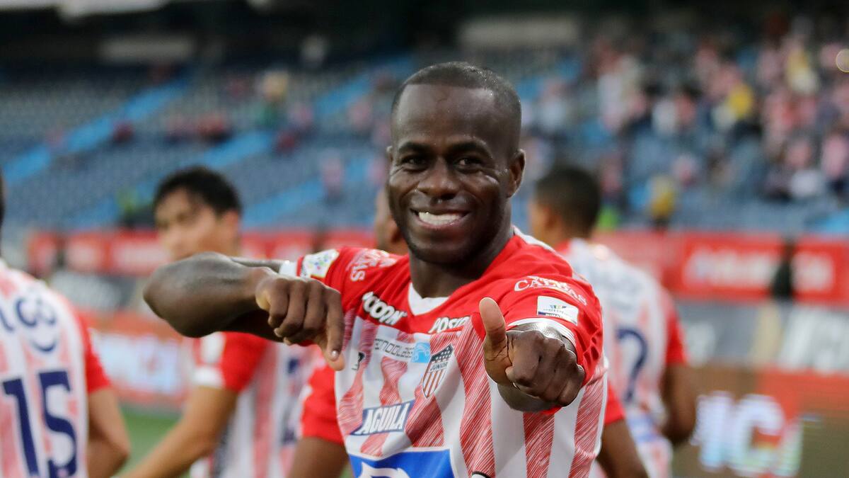 Carmelo Valencia develó la dolorosa razón por la que no pudo seguir jugando