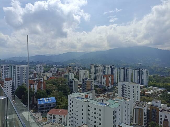 El norte de Armenia desde el piso 17 del hotel Mocawa al norte de la ciudad. Foto Adrián Trejos