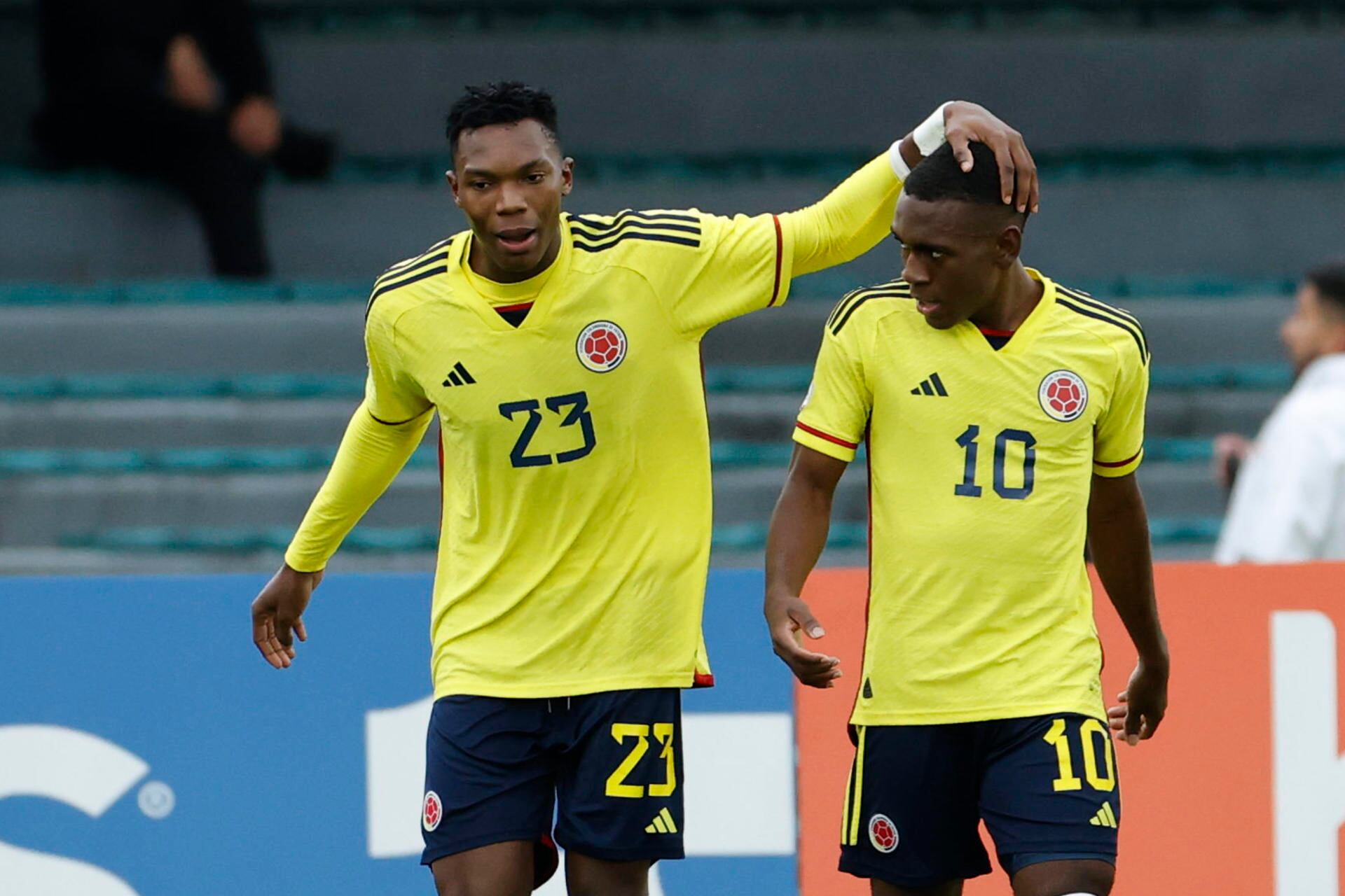 Cabezas y Manyoma, los dos anotadores de los goles de Colombia ante Venezuela. EFE/ Mauricio Dueñas Castañeda