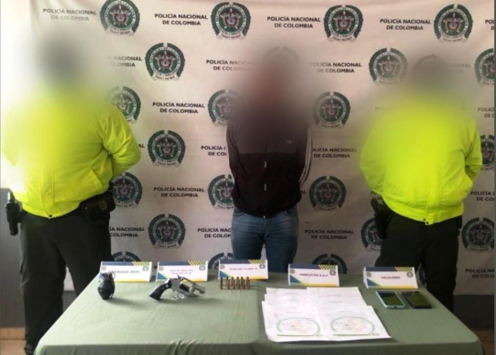 Alias ‘Brócoli’ fue capturado con un revólver y panfletos del Clan del Golfo en Marialabaja