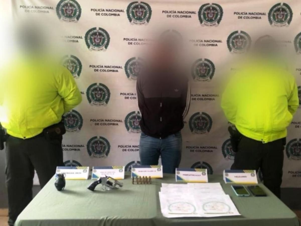 Alias ‘Brócoli’ fue capturado con un revólver y panfletos del Clan del Golfo en Marialabaja