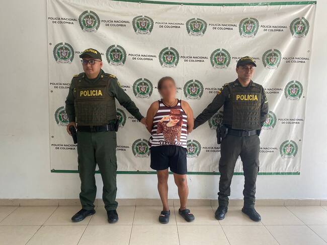 La mujer que sería su compañera sentimental.