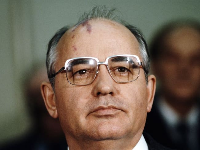  Mijaíl Gorbachov
