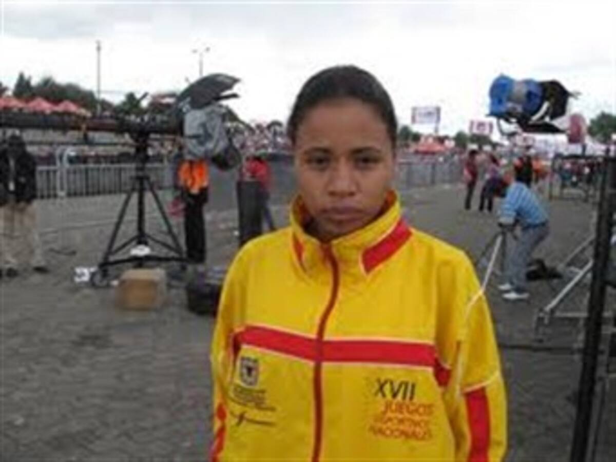 Ángela Figueroa e Iván Gonzáles ganadores de la primera Carrera de atletismo Cross Country en Bogotá