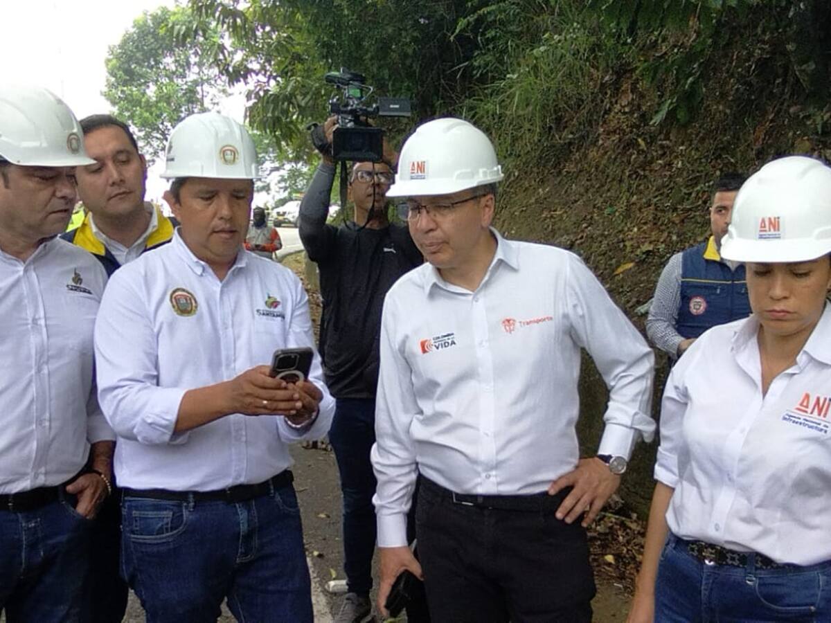 Llegó el ministro de Transporte a la vía Bucaramanga - Barrancabermeja