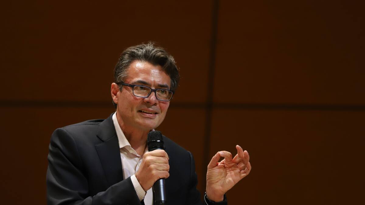 No me arrepiento, era lo correcto: Alejandro Gaviria sobre asistencia a cónclave