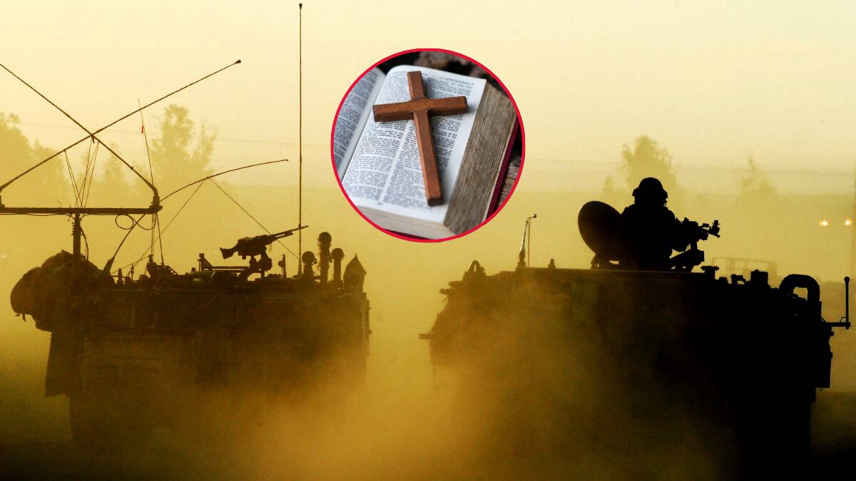 Guerra de Israel / la Biblia con cruz sobre ella (Getty Images)