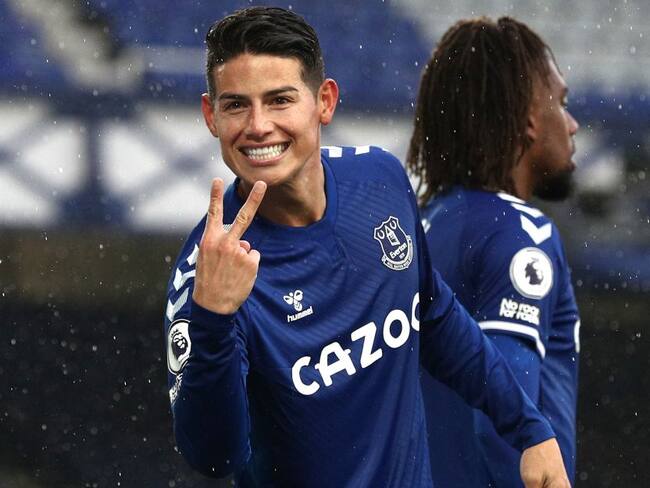 Everton sigue en racha con goles de James Rodríguez y Yerry Mina