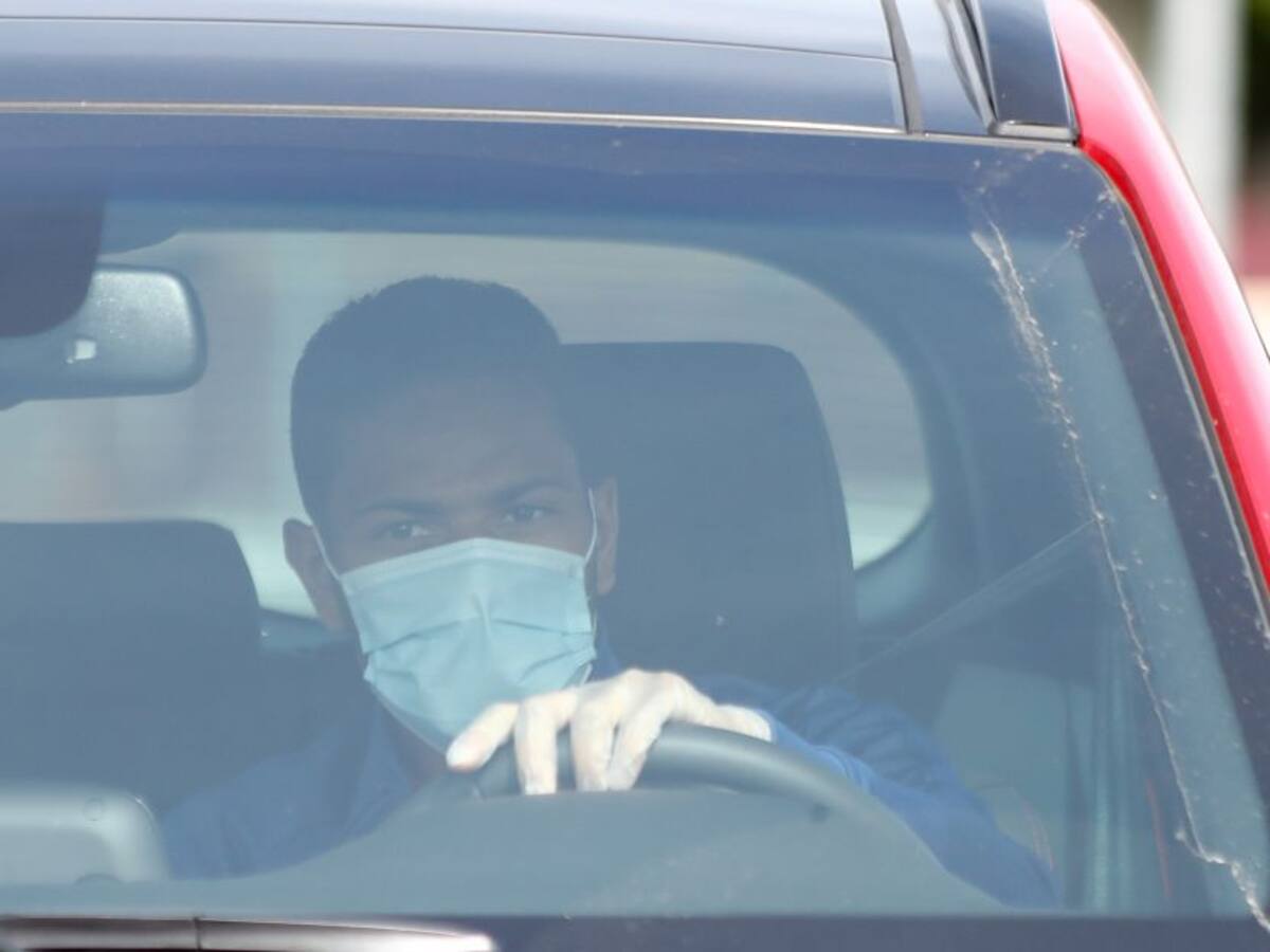 Compañero de Santiago Arias dio positivo en test de coronavirus