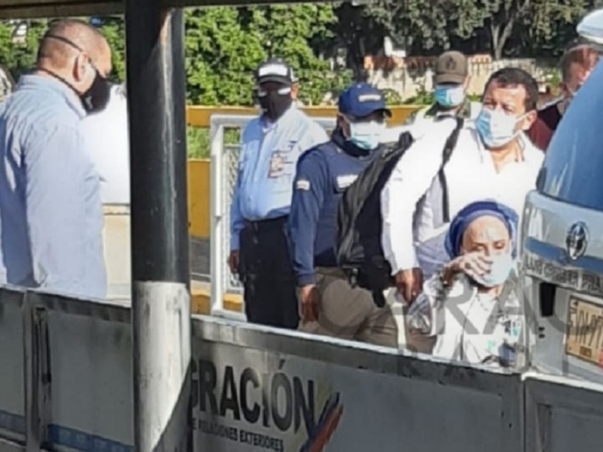 Excongresista Piedad Córdoba cruzó la frontera entre Venezuela y Colombia