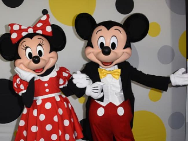 Supermodelos rinde un homenaje con mucho estilo a Mickey Mouse
