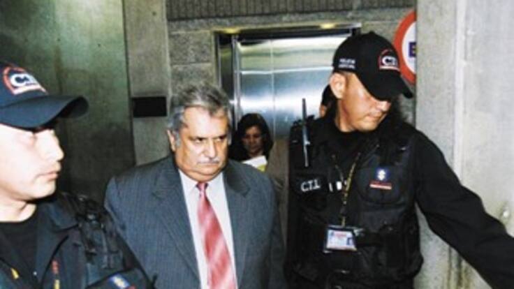 General Rito Alejo del Rio fue hospitalizado en Bogotá