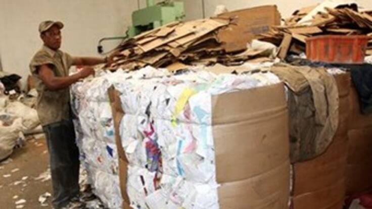 En Colombia tan sólo se recicla el 13 por ciento de la basura que se produce, advierte Erika Nieves, directora técnica de aseos de la Superservicios