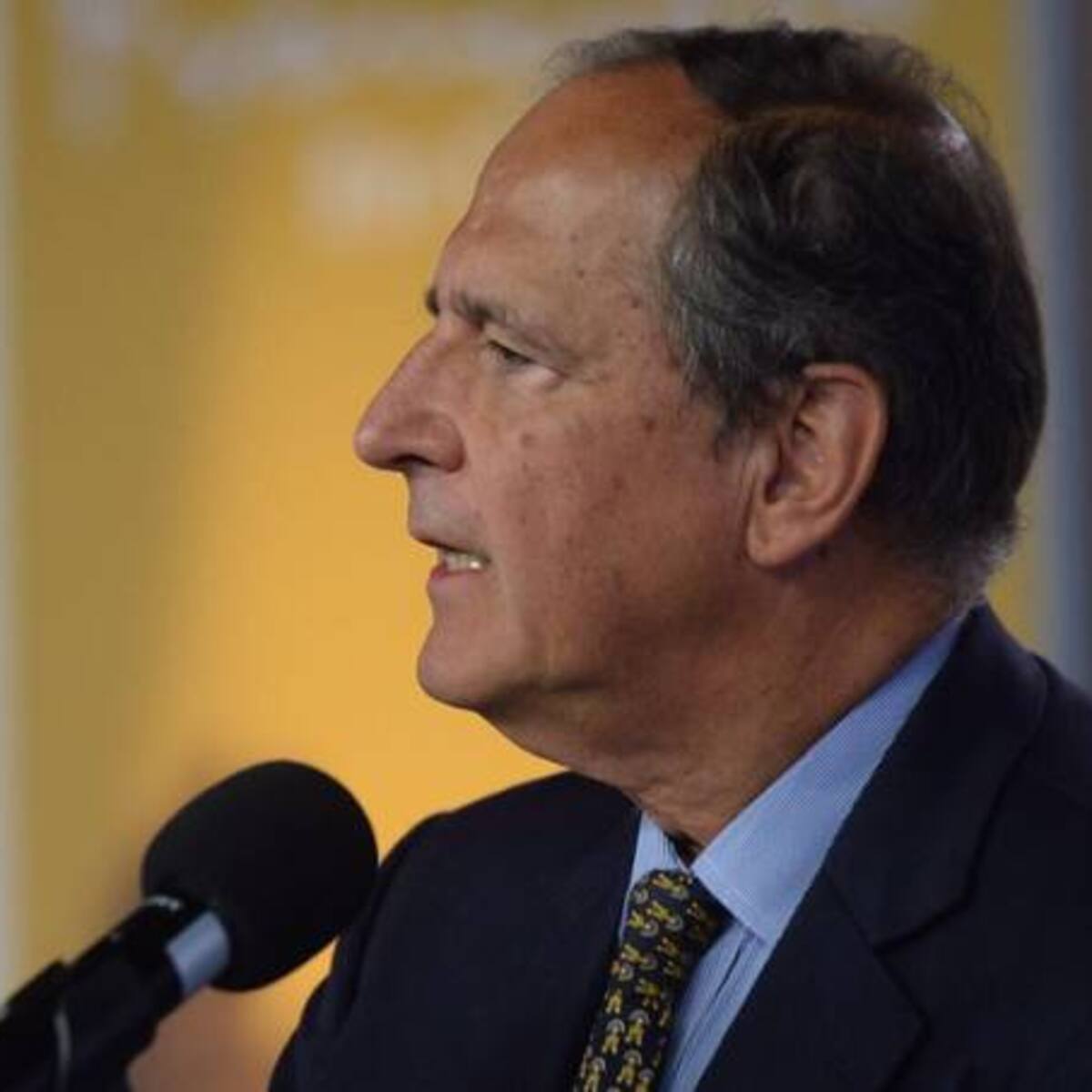 Decisión sobre delegación minera en Antioquia es improvisada: exministro Restrepo