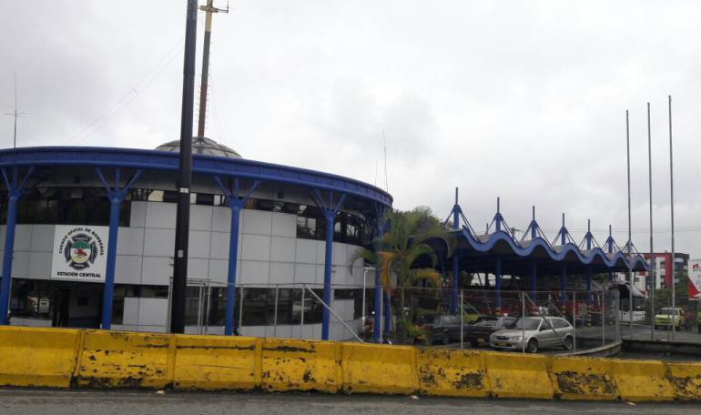 Sede del cuerpo oficial de bomberos de Armenia al norte de la ciudad