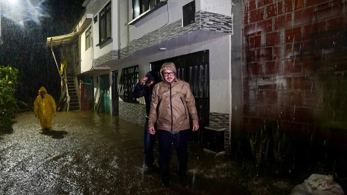 Emergencias por lluvias provocaron inundaciones, derrumbes y caída de árboles en el Quindío