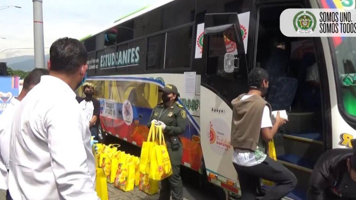 Estudiantes del Cesar y La Guajira en Medellín, regresan a sus regiones