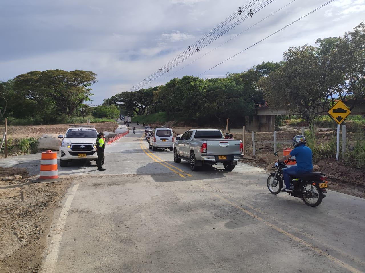 Se da paso en el viaducto  Arenoso Ruta 45 en la vía Garzón-Neiva