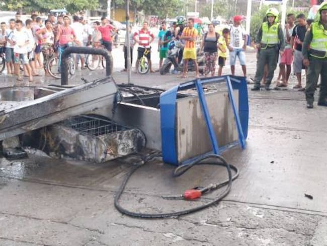 Cuatro muertos en explosión en estación de servicio en Barranquilla