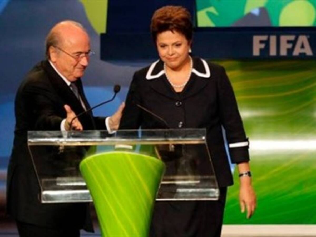 Blatter dice que Brasil y la FIFA organizarán un 'Mundial exitoso'