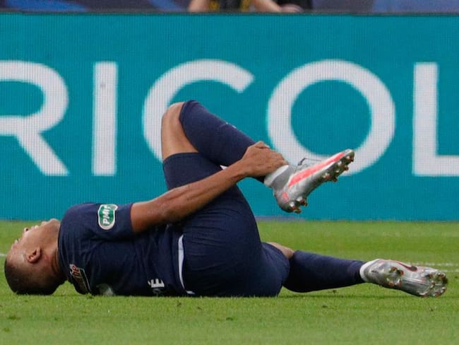 Delicada lesión de Kylian Mbappé lo sacaría de la Champions League