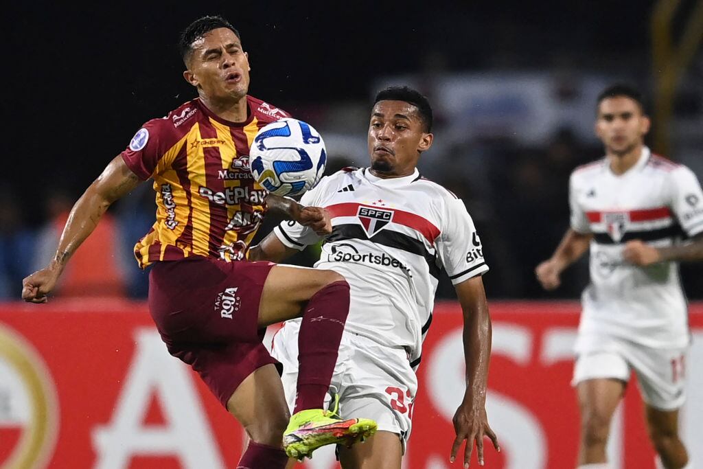 Deportes Tolima igualó con Sao Paulo sin goles por el Grupo H de la Copa Sudamericana (Photo by Juan BARRETO / AFP) (Photo by JUAN BARRETO/AFP via Getty Images)