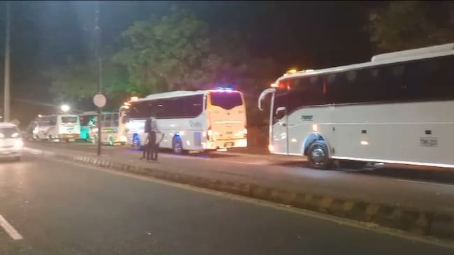 Transporte escolar fronterizo en el puente internacional Francisco de Paula Santander / Foto: Caracol Radio