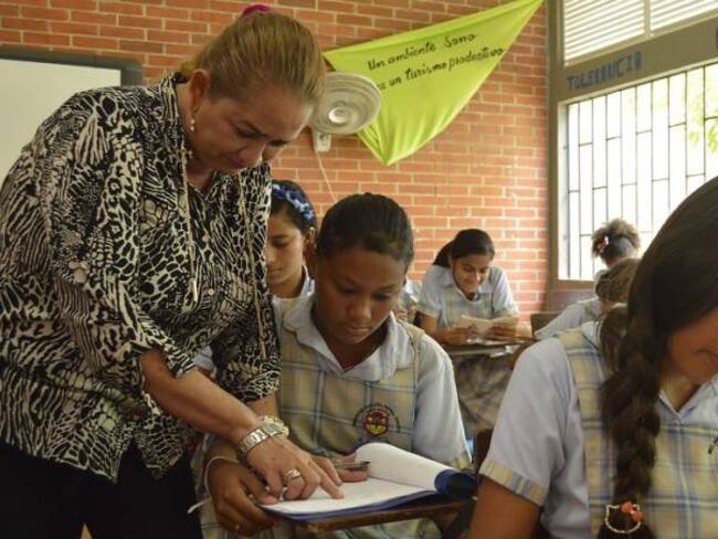 Distrito financiará posgrados para más de 700 docentes en Bogotá