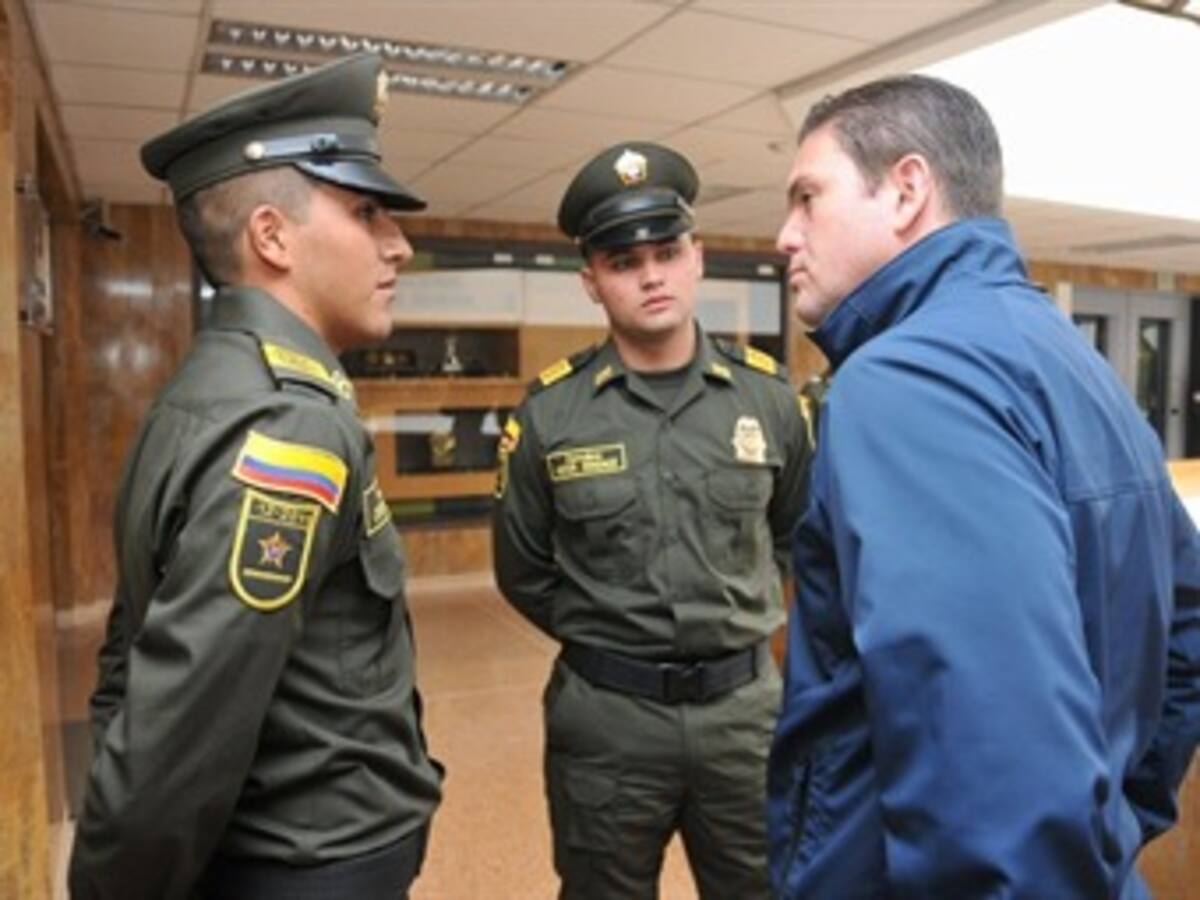 Policías liberados en el Cauca fueron torturados por las Farc: Mindefensa