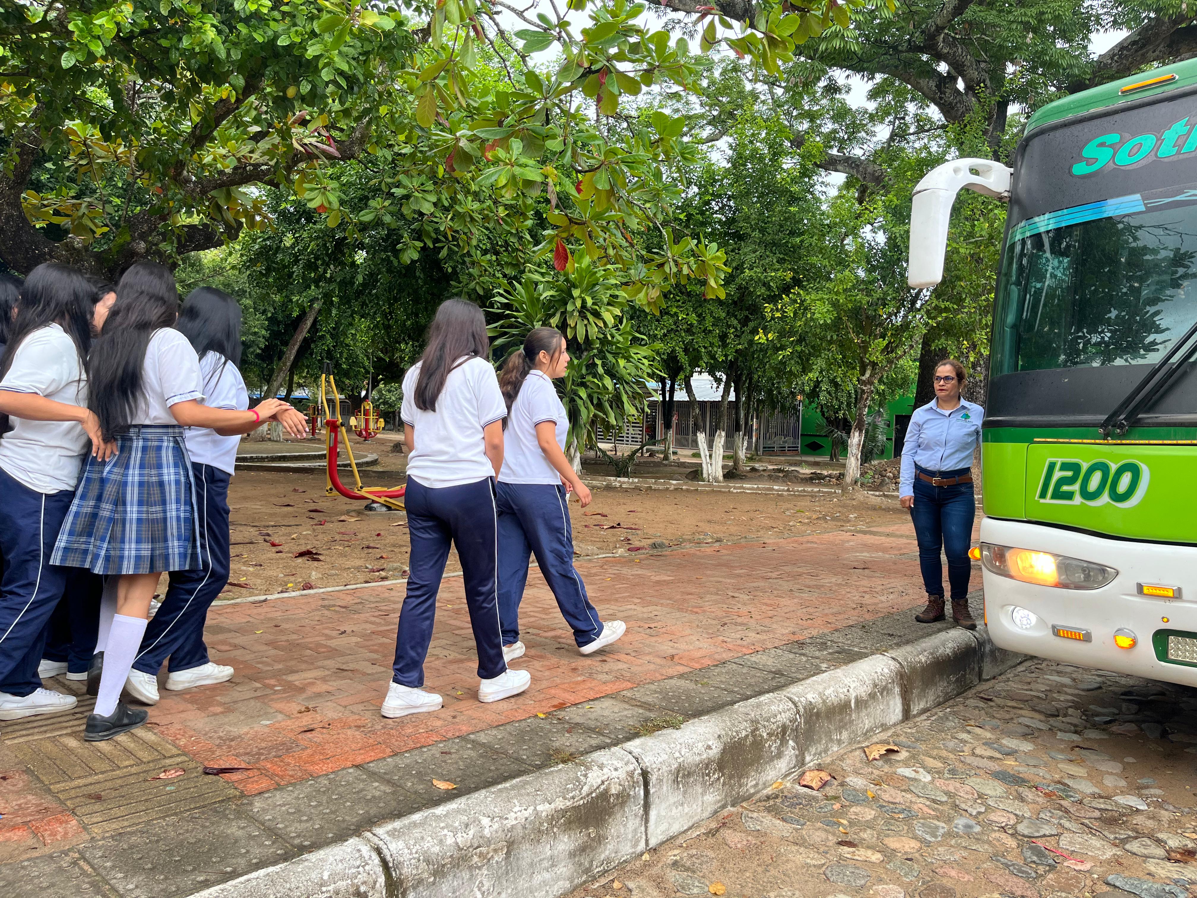 Existen matriculados 3082 niños, cada institución educativa.