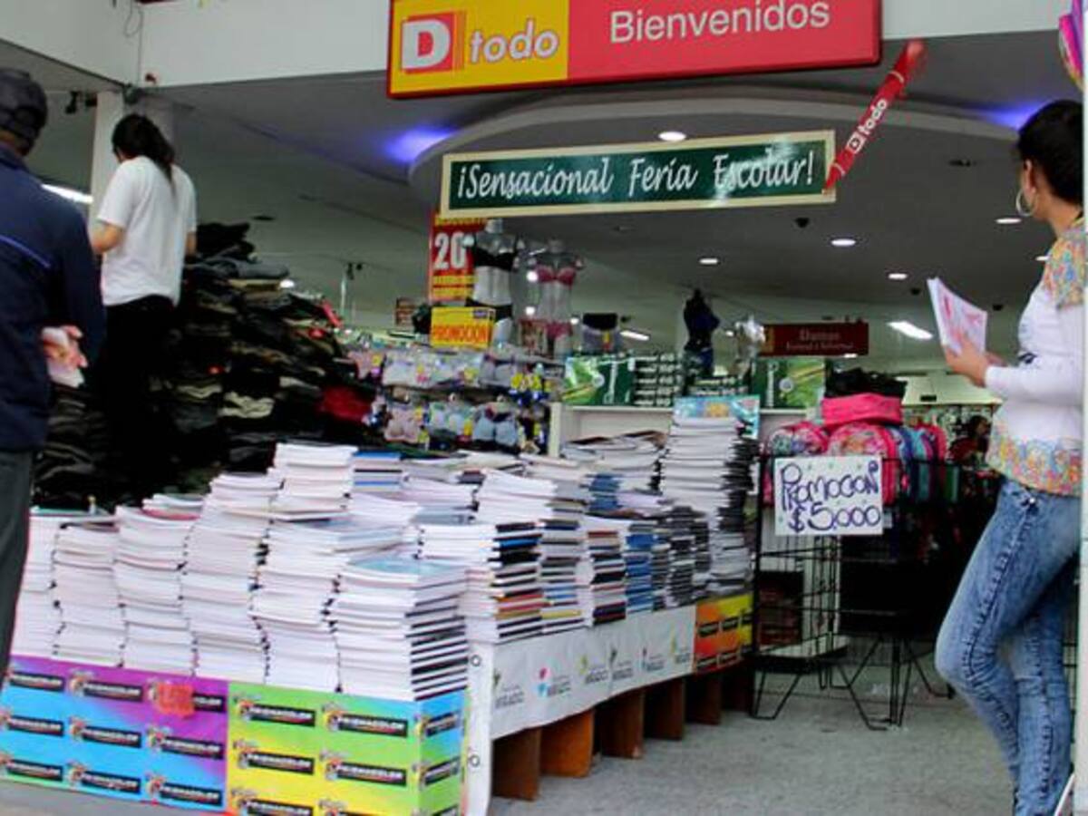 Distrito atenderá denuncias sobre irregularidades en las listas de útiles