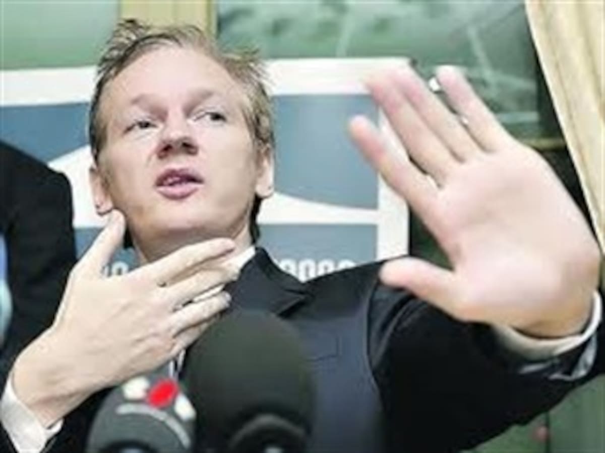 Hackers toman la bandera de WikiLeaks para iniciar I Guerra de la Información