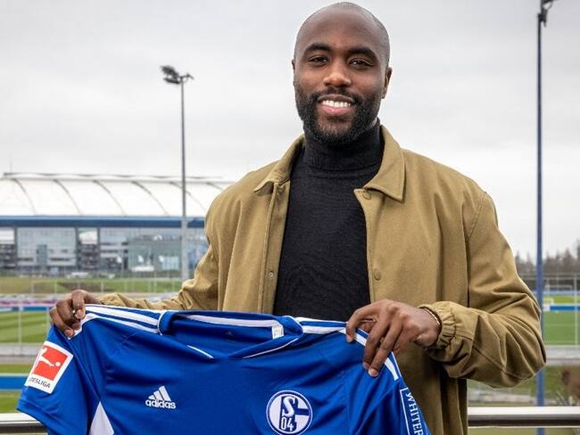 Éder Álvarez Balanta es nuevo jugador del Schalke 04 de Alemania 