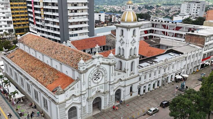 A Vivir Que Son Dos Días desde Ibagué