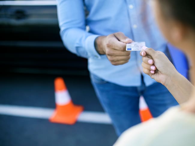 Razones por las cuales pueden perder su licencia de conducción. Foto: Getty Images.