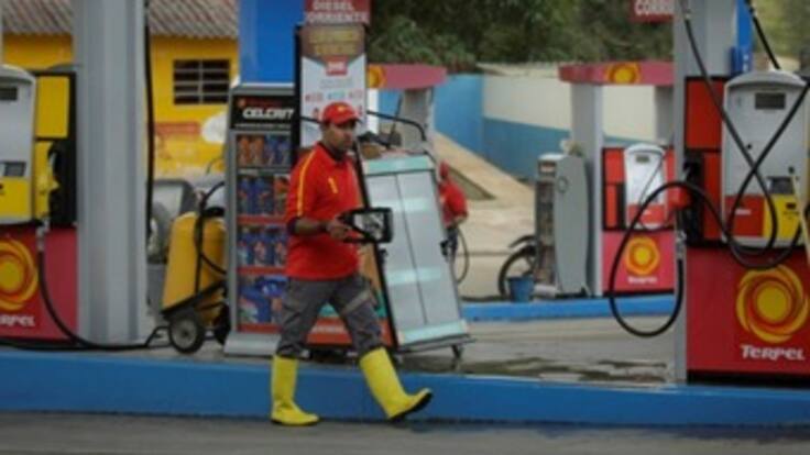 Gobierno garantiza que en febrero no habrá alza al precio de combustibles