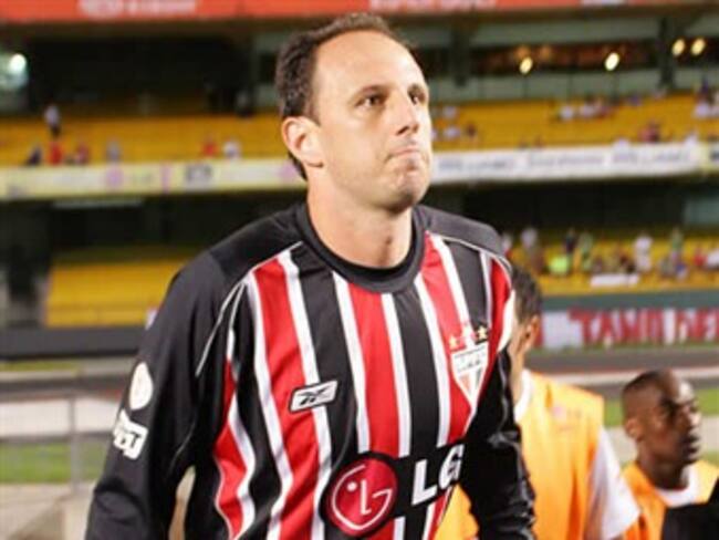 El portero Rogerio Ceni completa 100 goles en su carrera deportiva