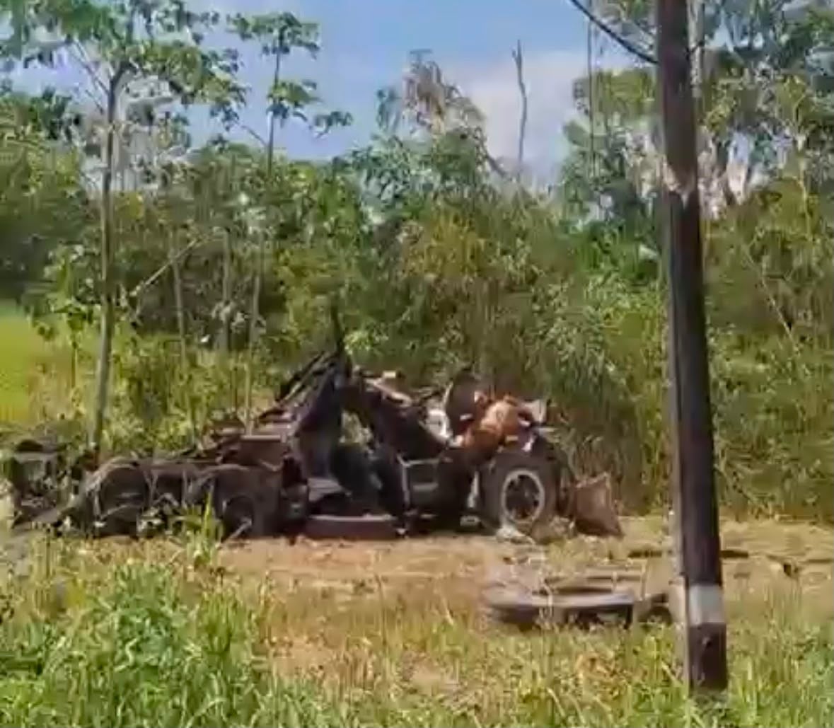Atentado con carro bomba a escasos metros del Batallón de Tibú, Norte de Santander. / Foto: Cortesía comunidad.