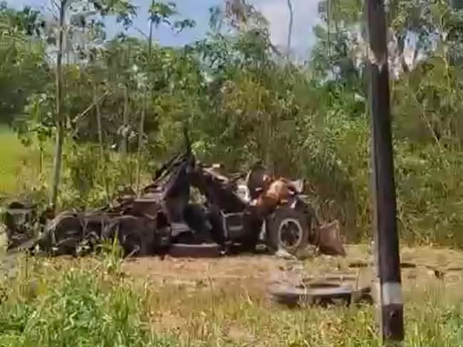 Atentado con carro bomba a escasos metros del Batallón de Tibú, Norte de Santander. / Foto: Cortesía comunidad.