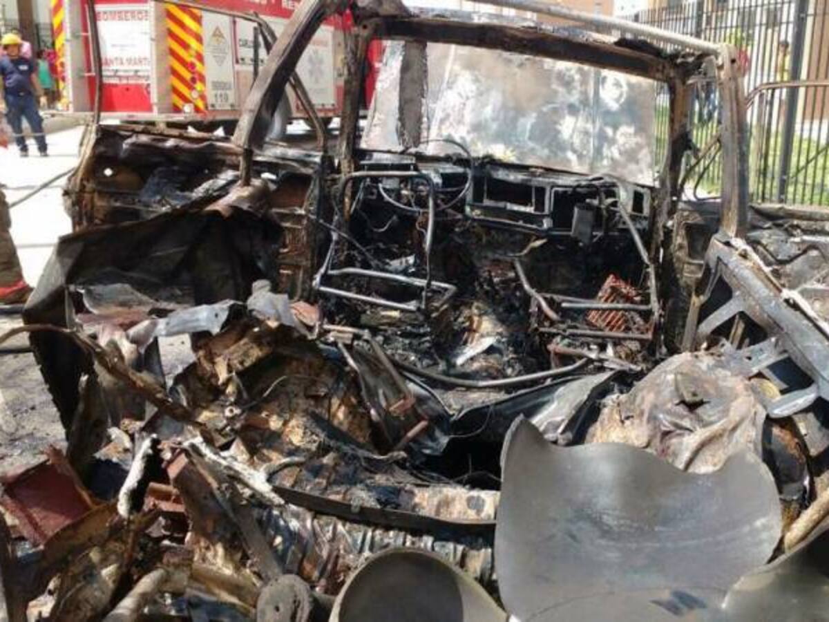 Explosión de carro causó pánico en Santa Marta