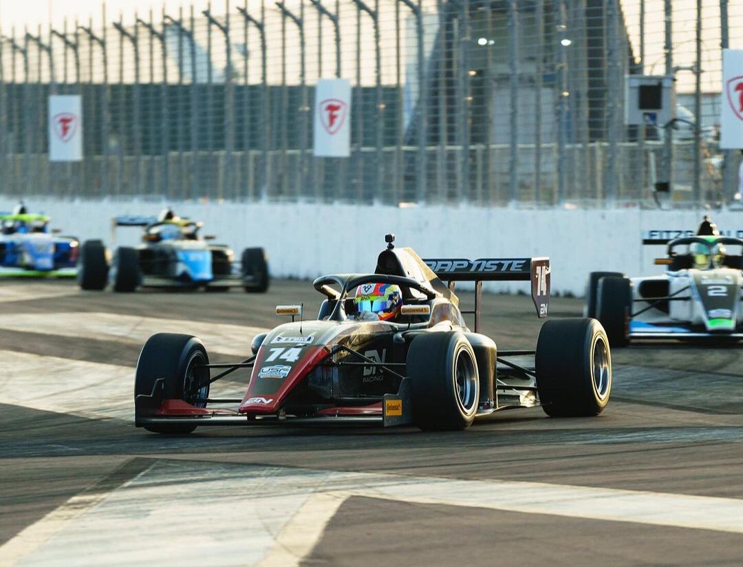 Nicolas Baptiste, piloto colombiano / @nicobaptisteofficial