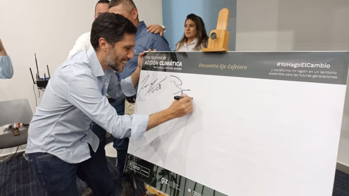 Nicolás Galarza, viceministro de ordenamiento, Min. Ambiente