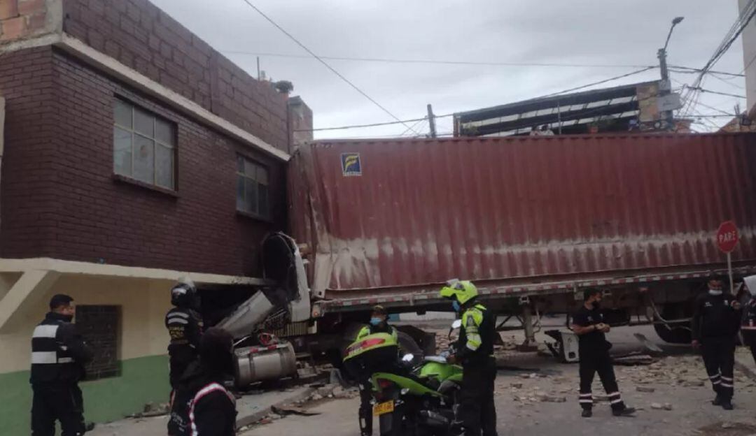 Video: Tractomula chocó contra casa en Ciudad Bolívar, Bogotá