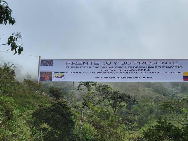 Las disidencia pusieron un pasacalles en Briceño para desear una feliz navidad y año nuevo